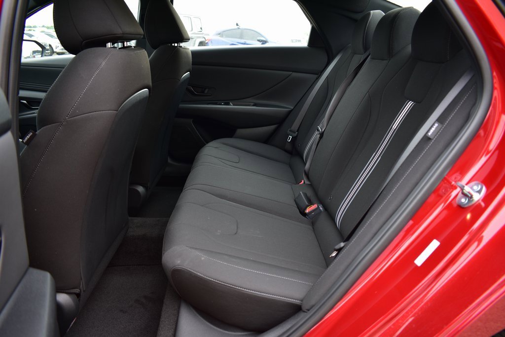 New 2025 Hyundai Elantra Sport image 19