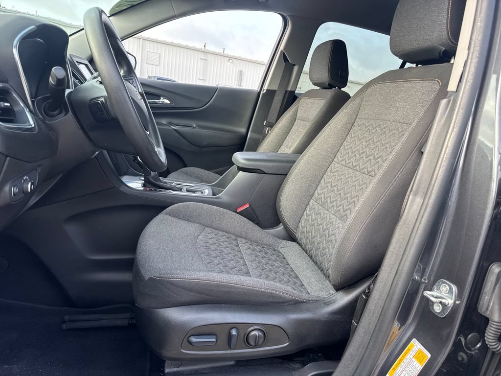 Used 2022 Chevrolet Equinox LT FWD image 16