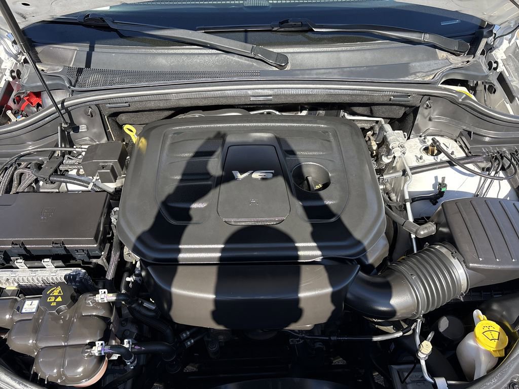 Used 2017 Jeep Grand Cherokee Limited image 32