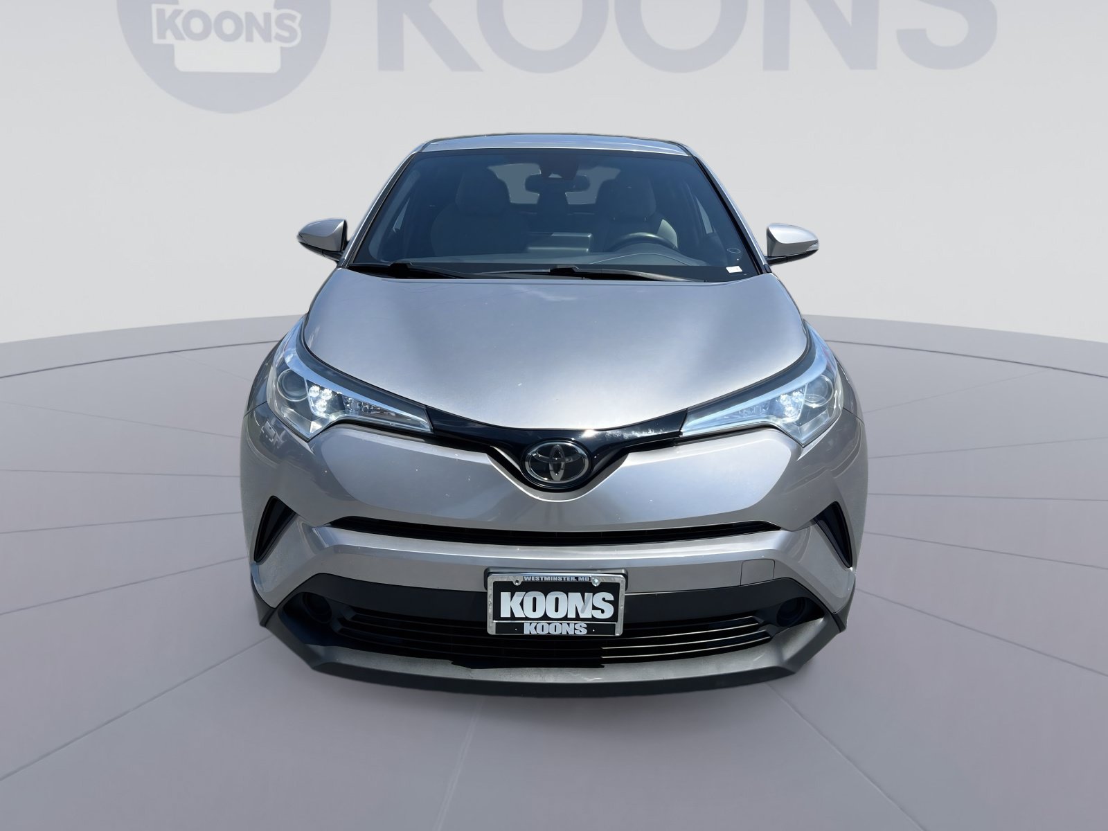 Used 2019 Toyota C-HR XLE FWD image 11