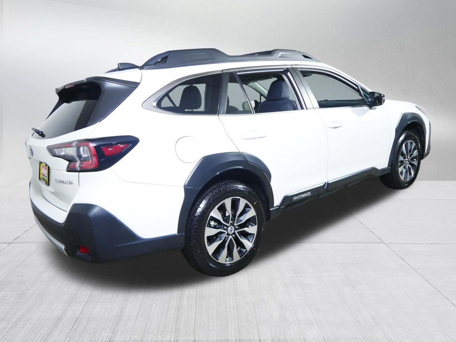 Used 2024 Subaru Outback Limited AWD/4WD image 7