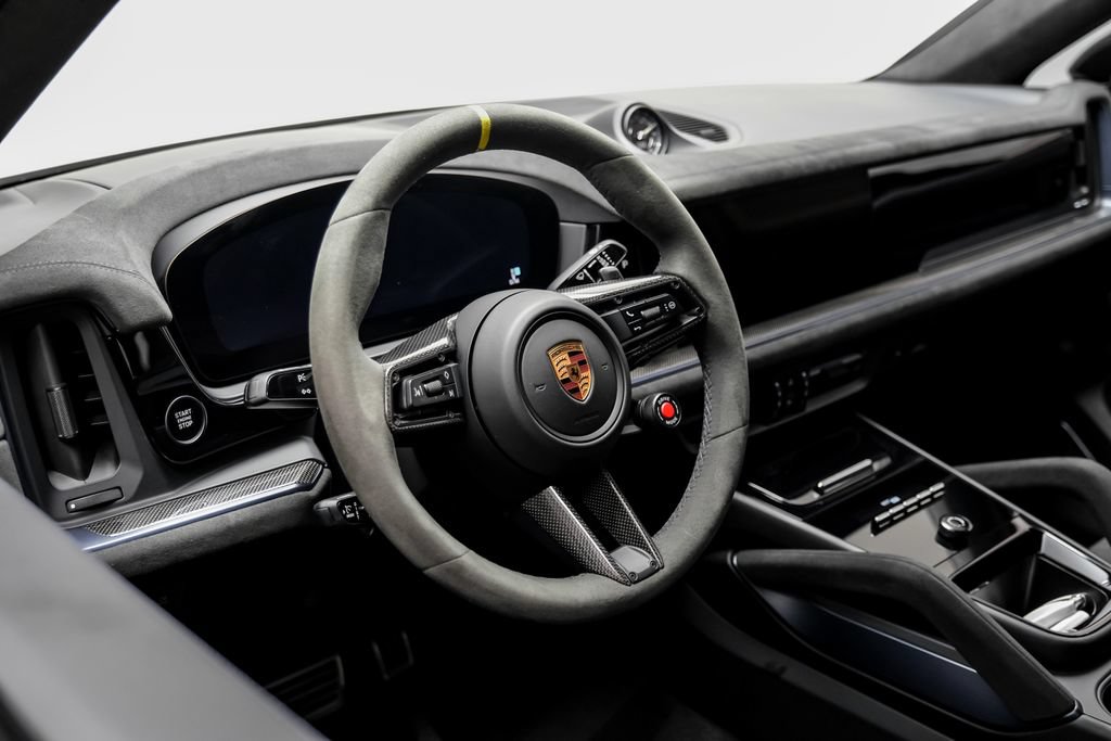 Used 2025 Porsche Cayenne Turbo GT AWD/4WD image 15