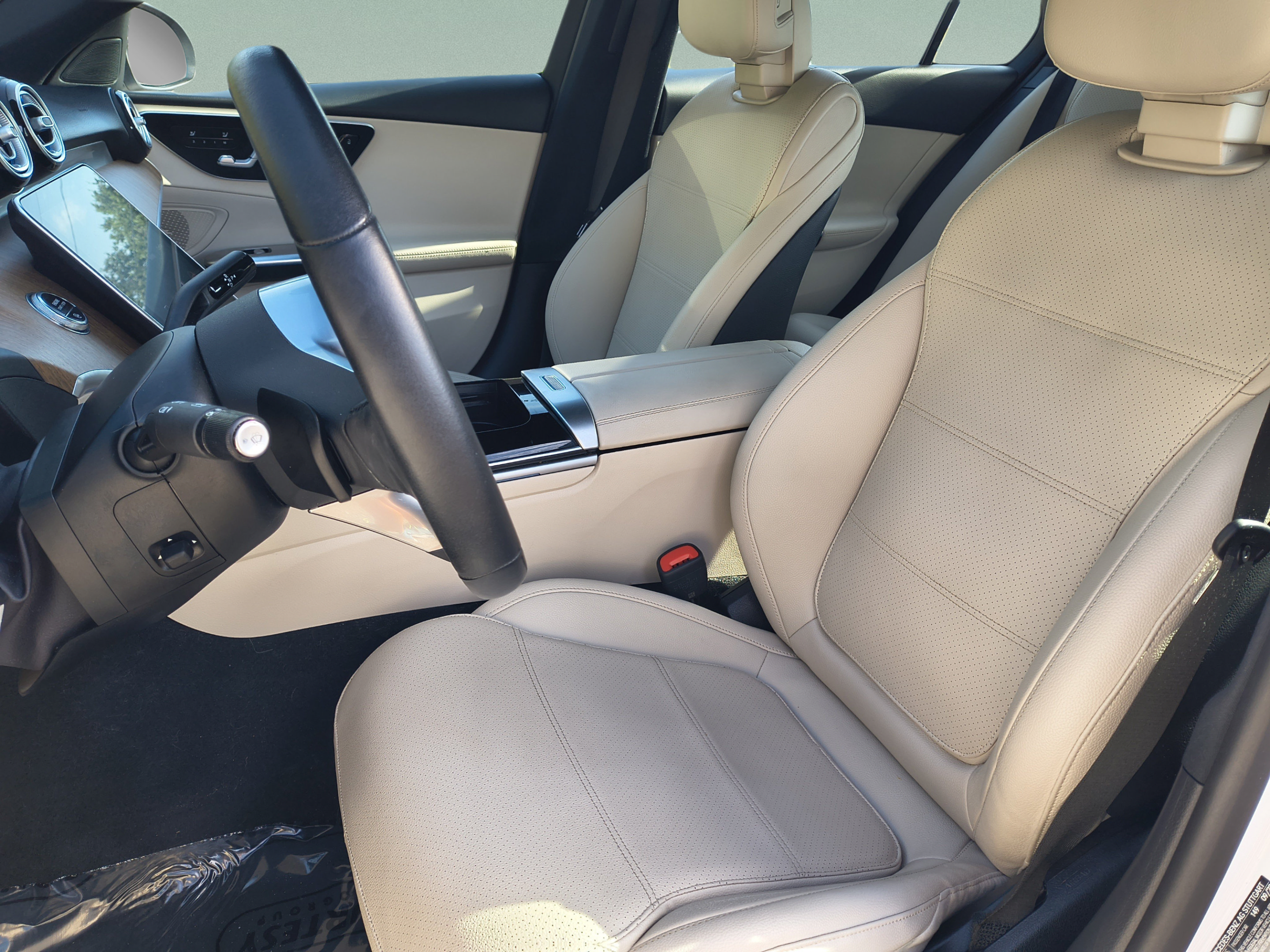 Used 2023 Mercedes-Benz C 300 Sedan image 19