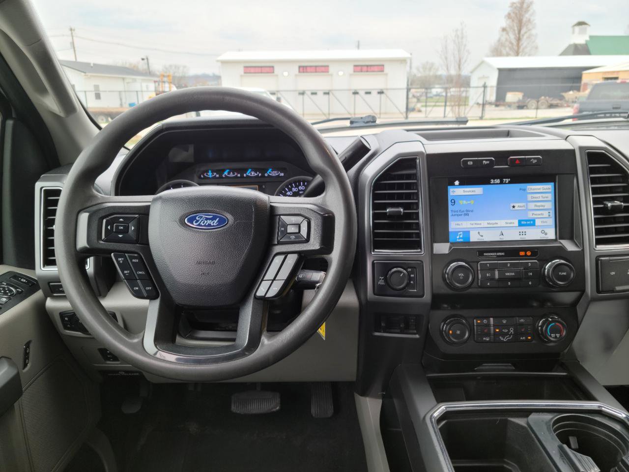 Used 2019 Ford F250 XLT w/ XLT Premium Package image 10