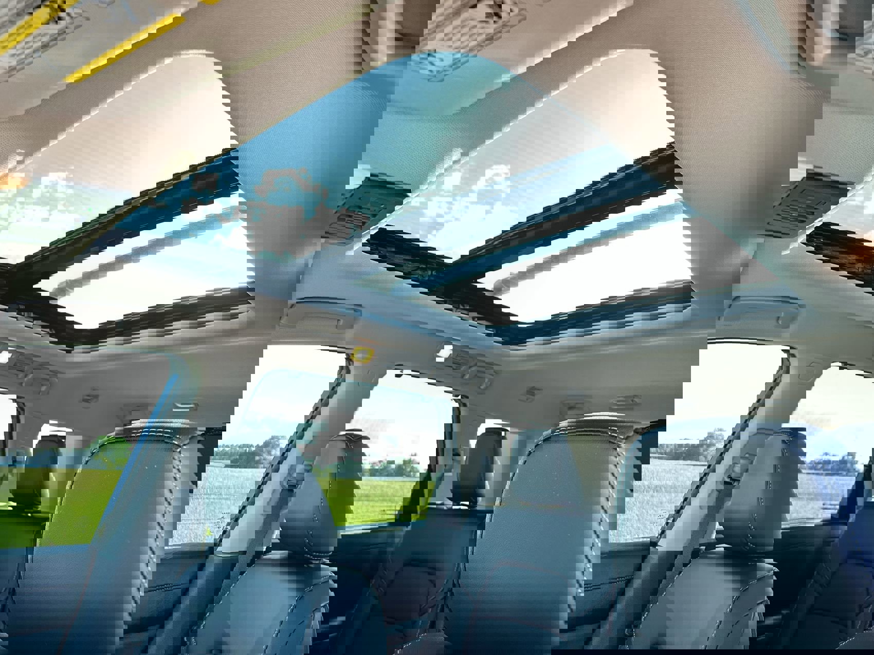 Used 2025 Toyota Prius Limited image 24