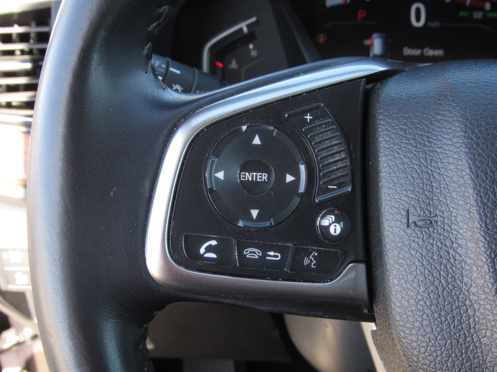 Used 2018 Honda CR-V EX-L image 27