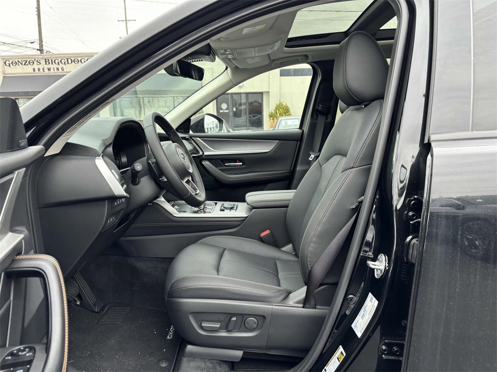 New 2025 MAZDA CX-70 Plug-In Hybrid w/ Premium Pkg image 8