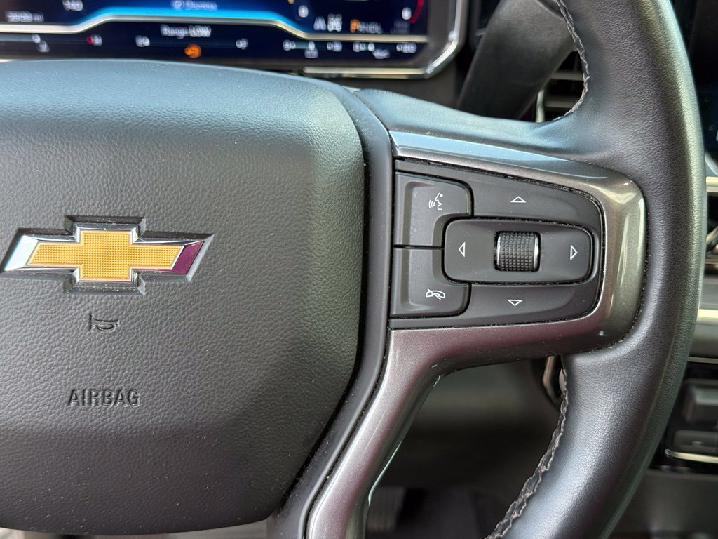 Used 2025 Chevrolet Silverado 2500 High Country w/ High Country Premium Package AWD/4WD image 17