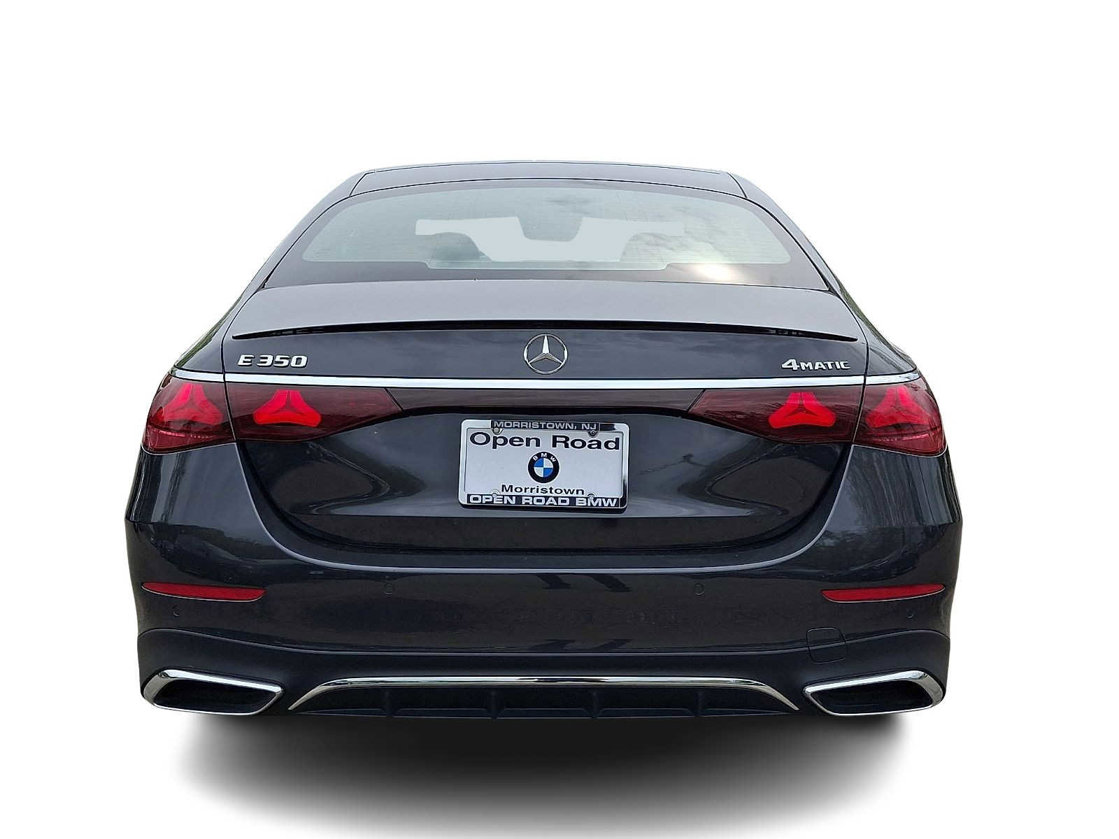 Used 2025 Mercedes-Benz E 350 4MATIC Sedan image 5