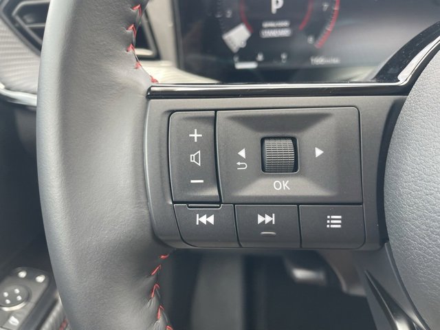 Certified 2025 Nissan Kicks SR image 10