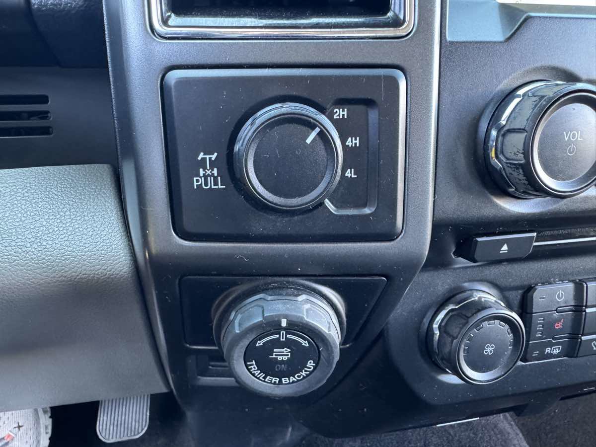 Used 2018 Ford F150 XLT w/ Equipment Group 302A Luxury image 27