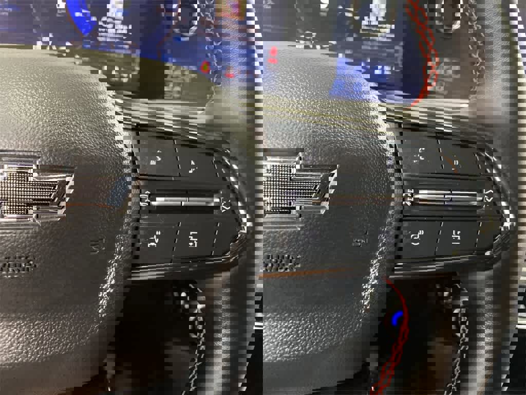 Used 2024 Chevrolet Equinox EV RS image 23