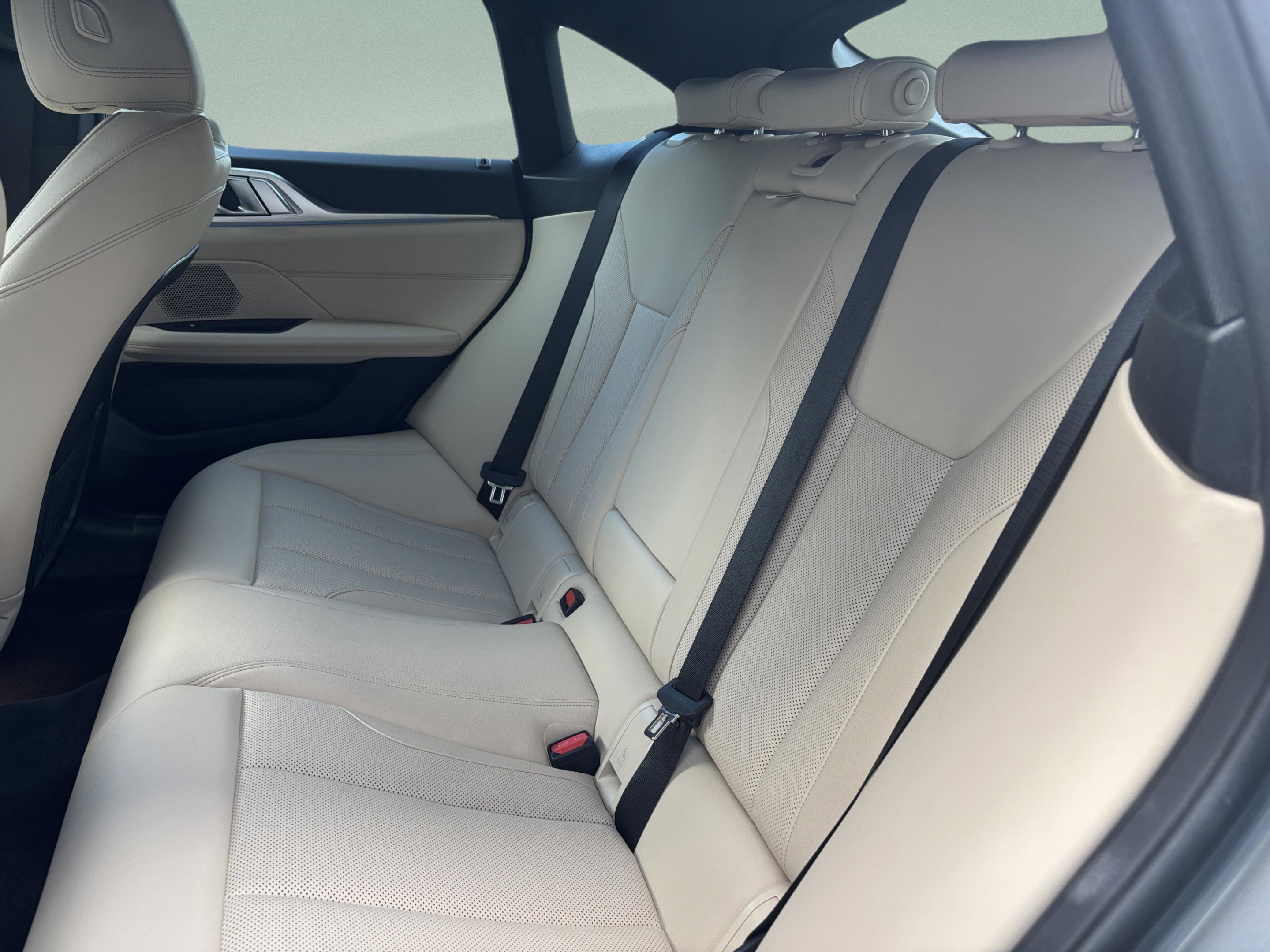 Used 2023 BMW i4 eDrive40 w/ Premium Package image 26