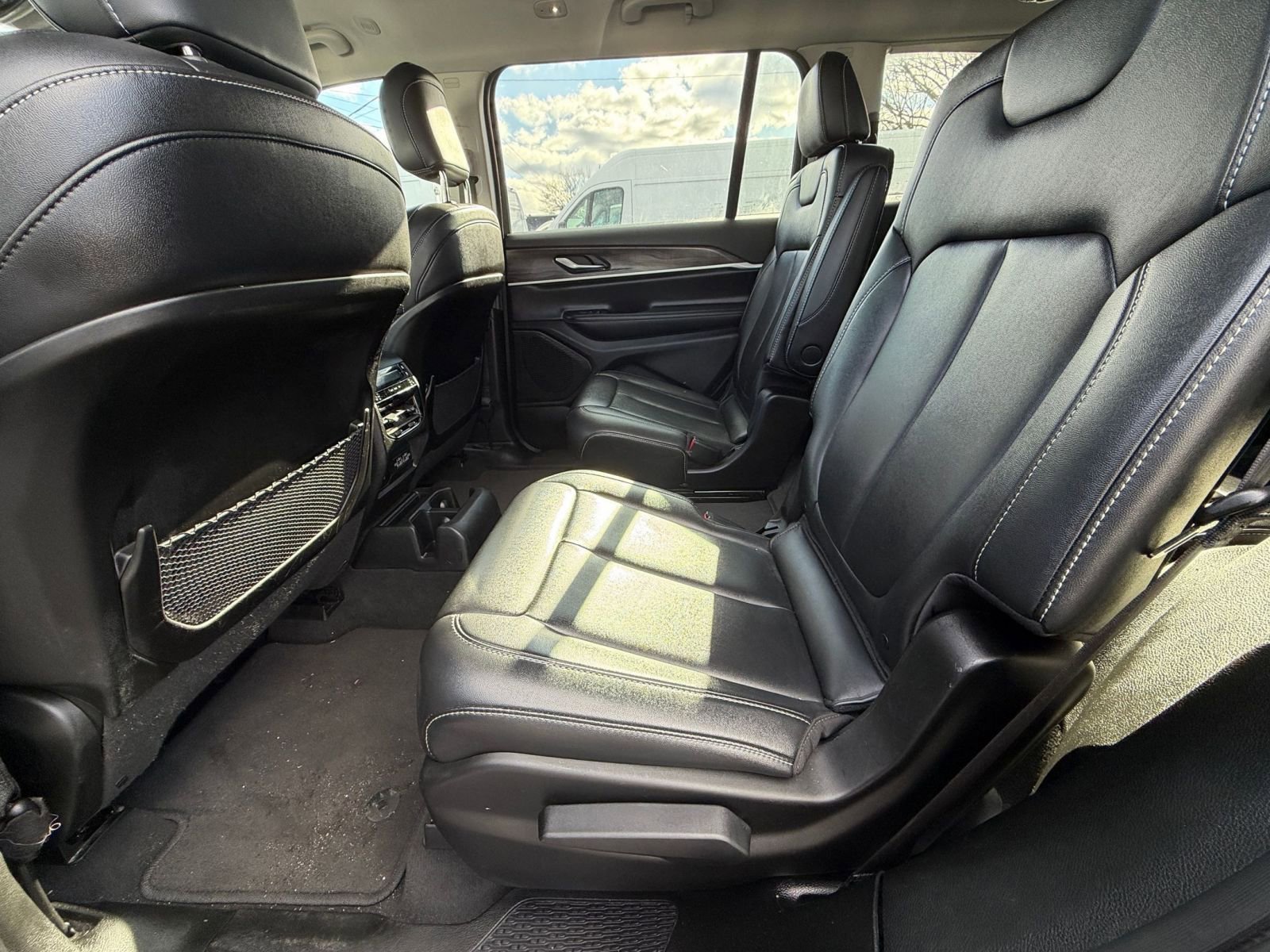 Used 2023 Jeep Grand Cherokee L Limited image 25