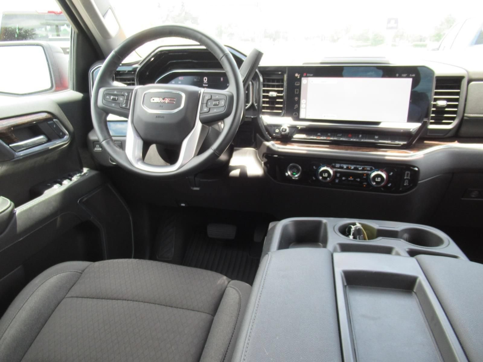 Used 2024 GMC Sierra 1500 Elevation RWD image 14
