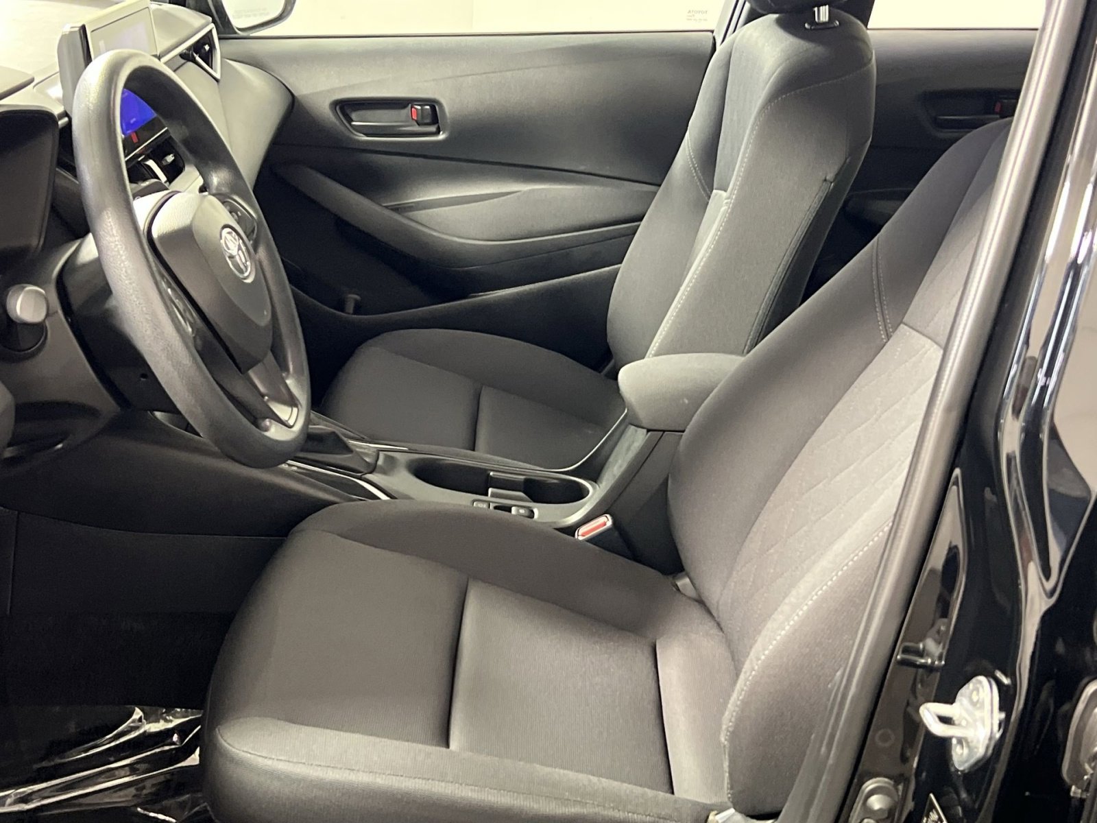 Used 2024 Toyota Corolla LE image 13