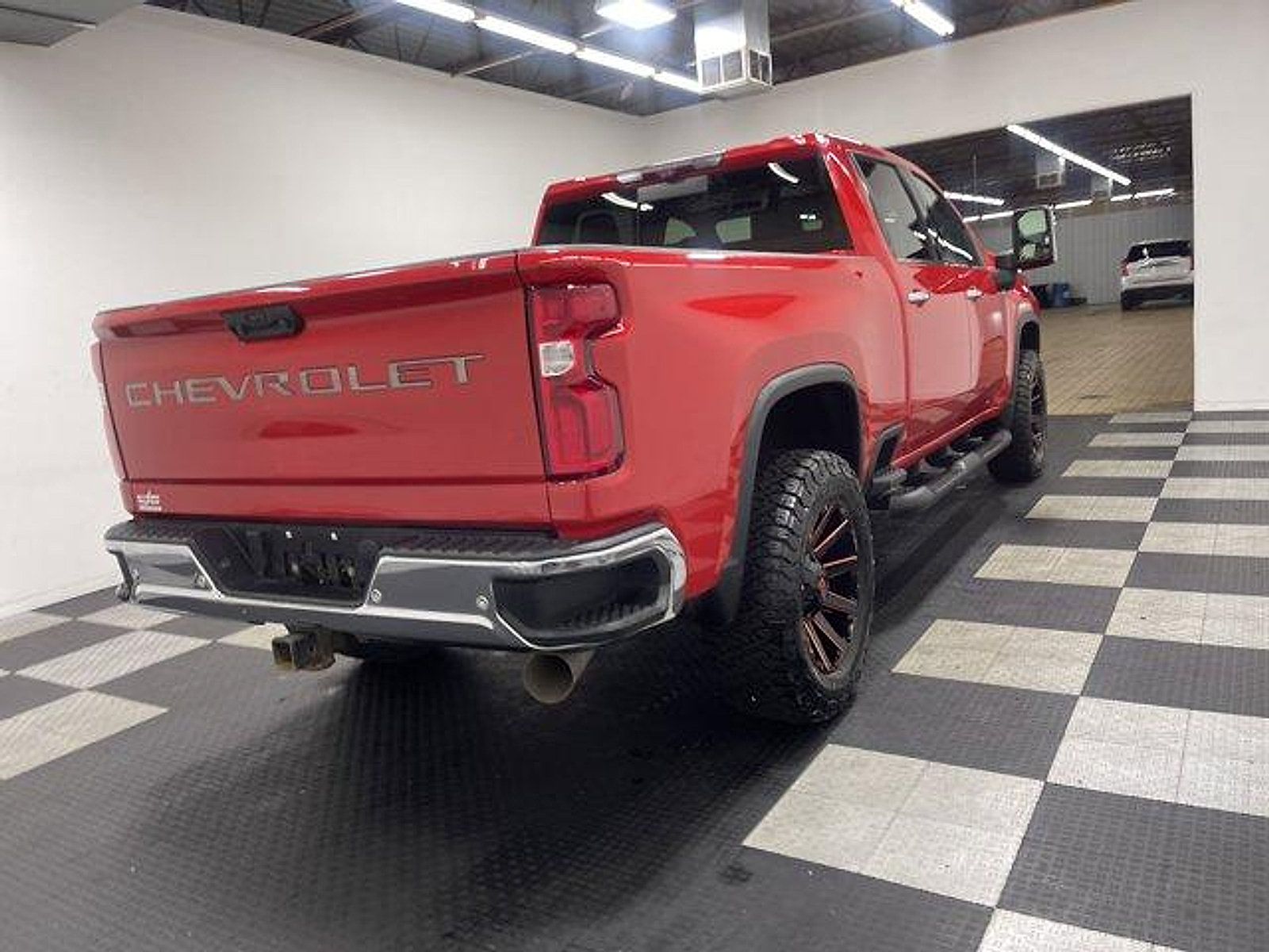 Used 2021 Chevrolet Silverado 2500 LTZ w/ LTZ Premium Package AWD/4WD image 4