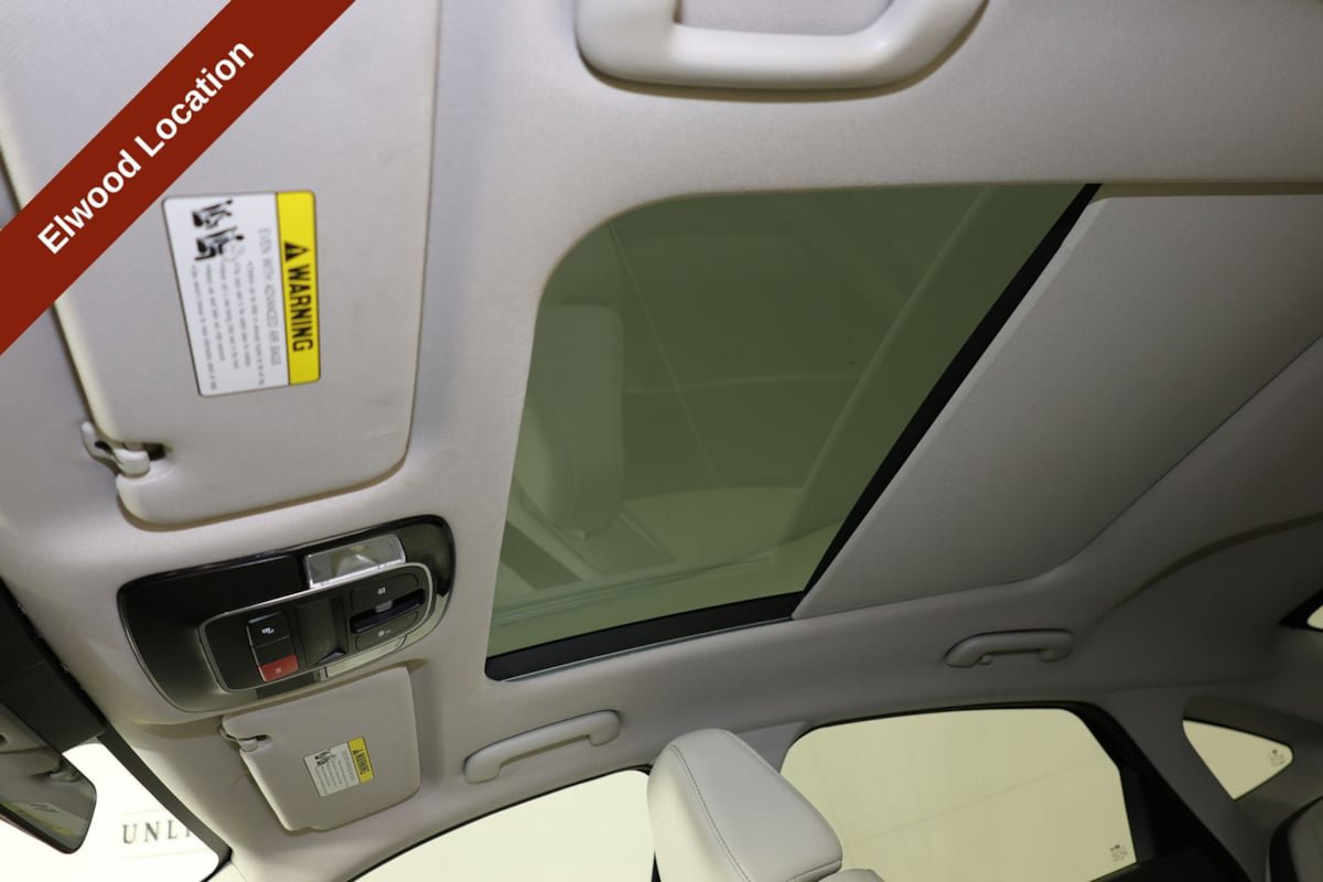 Used 2024 Hyundai Sonata SEL w/ Convenience Package FWD image 13