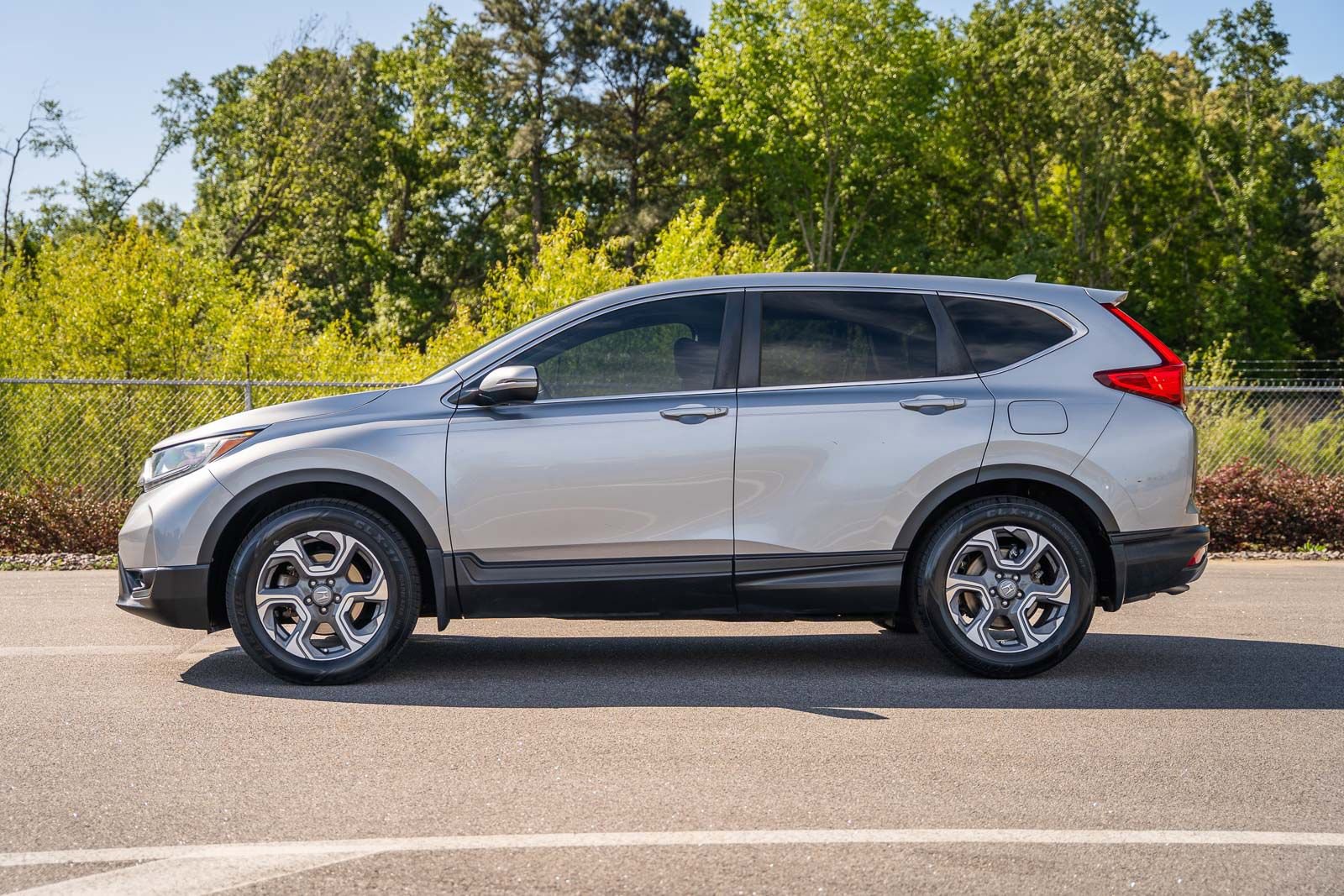 Used 2018 Honda CR-V EX image 4
