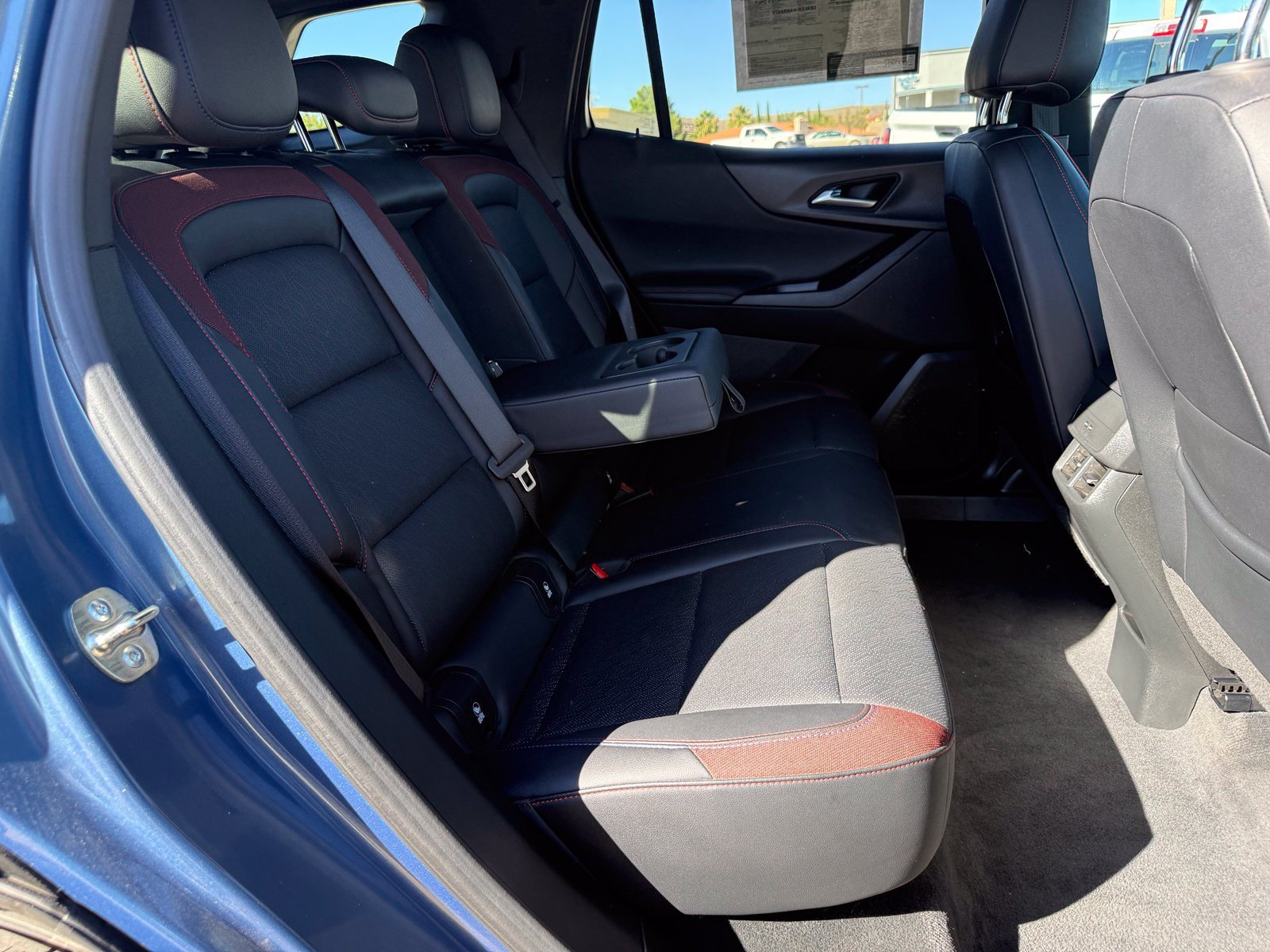 Certified 2025 Chevrolet Equinox RS AWD/4WD image 35