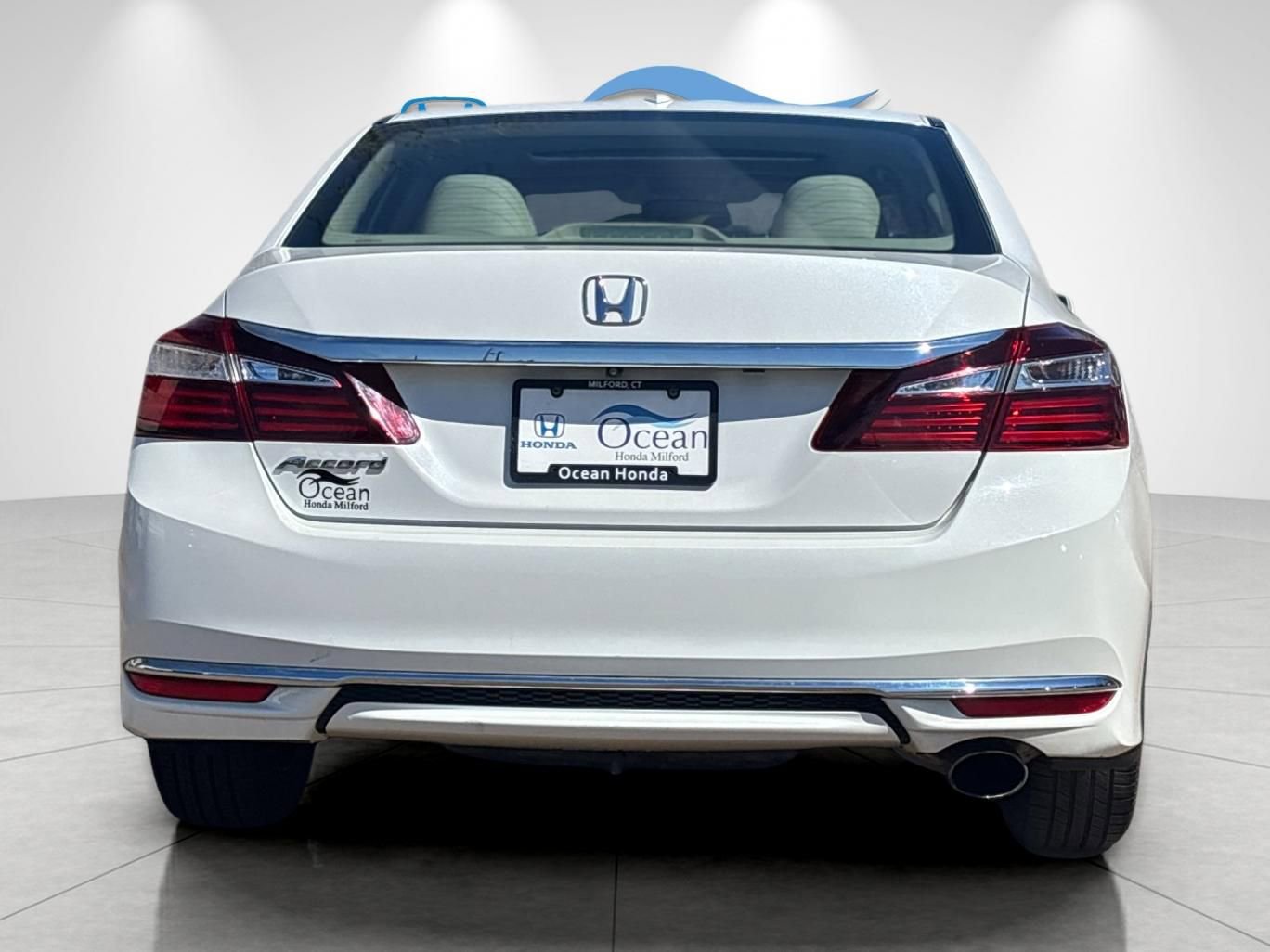 Used 2017 Honda Accord EX image 4