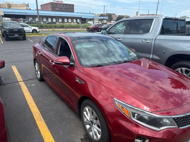 Used 2018 Kia Optima S w/ Panoramic Sunroof Package FWD image 39