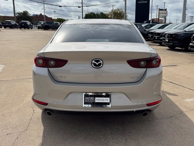 Used 2024 MAZDA MAZDA3 s FWD image 5