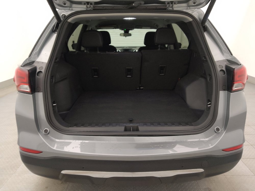 Used 2023 Chevrolet Equinox LT image 29