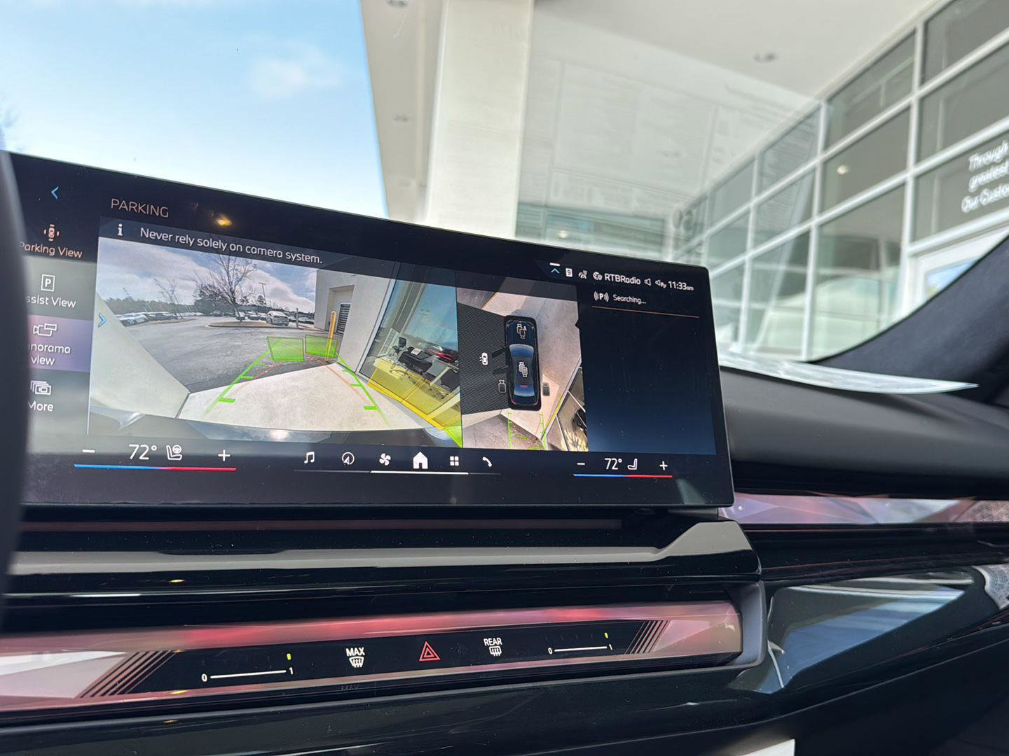 New 2026 BMW 550e xDrive w/ Executive Package image 24