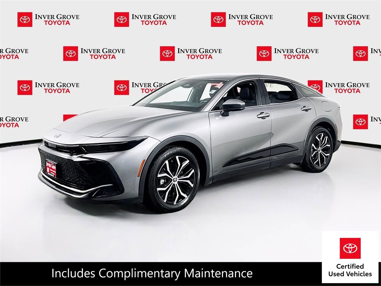 Certified 2023 Toyota Crown XLE image 1