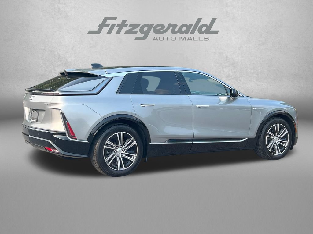 New 2026 Cadillac Lyriq Premium Luxury RWD image 7
