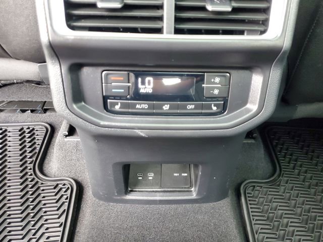 Certified 2025 Volkswagen Atlas SEL Premium R-Line image 3