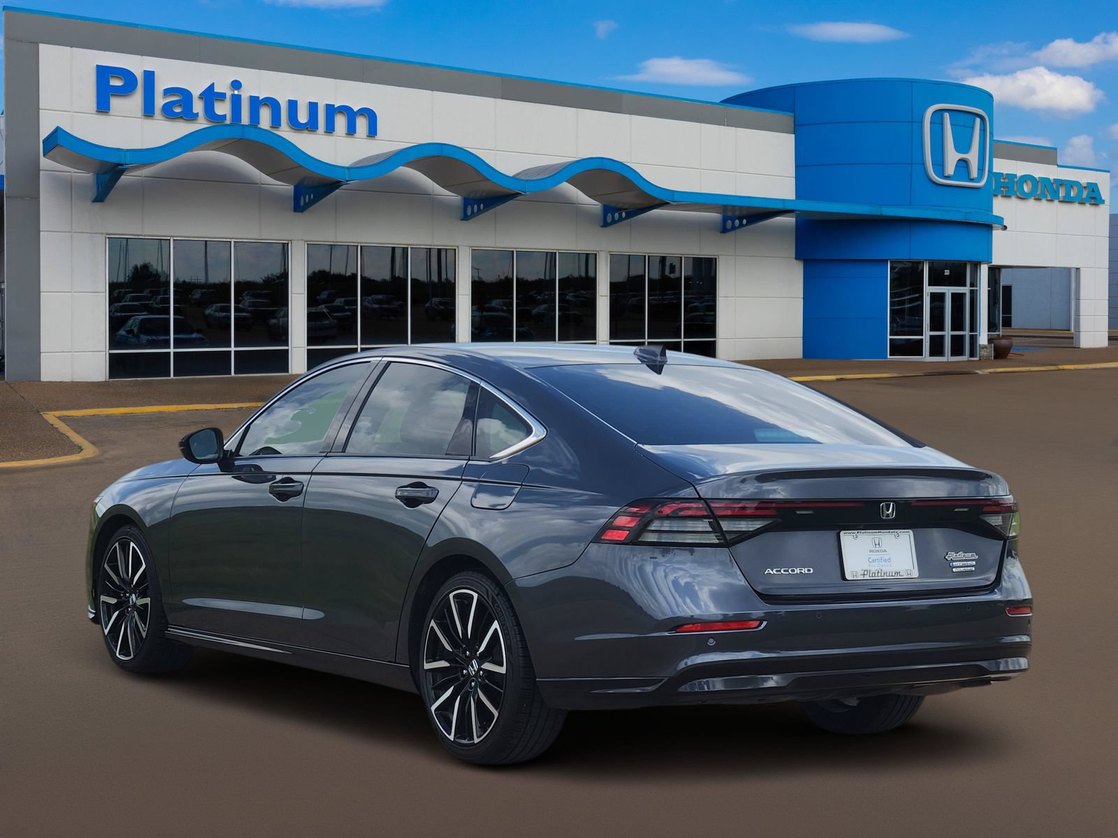 Used 2024 Honda Accord Touring image 5