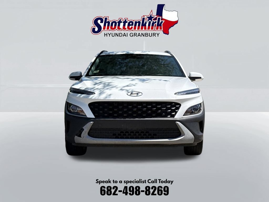 Used 2022 Hyundai Kona SEL w/ Cargo Package FWD image 3