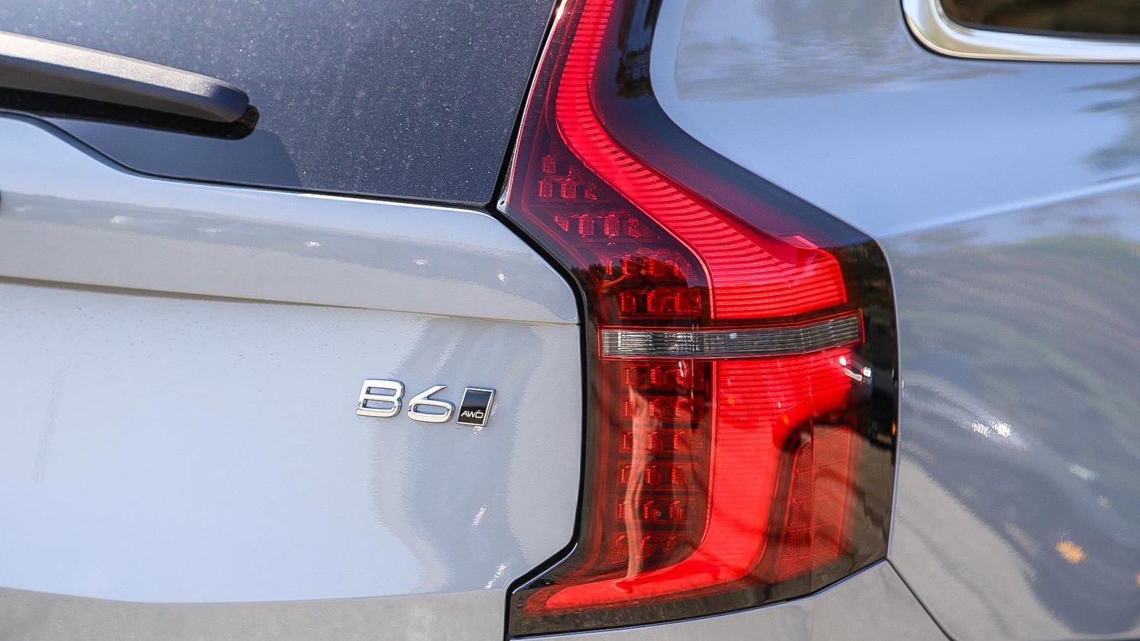 Used 2025 Volvo XC90 B6 Plus w/ Protection Package Premier AWD/4WD image 9