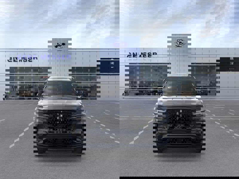 New 2026 Lincoln Aviator AWD w/ Jet Appearance Package image 28