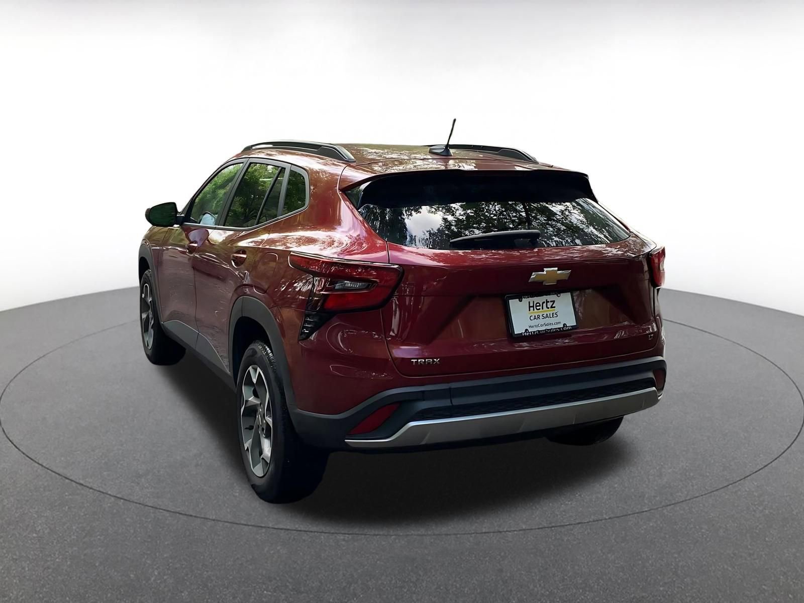 Used 2025 Chevrolet Trax LT image 5