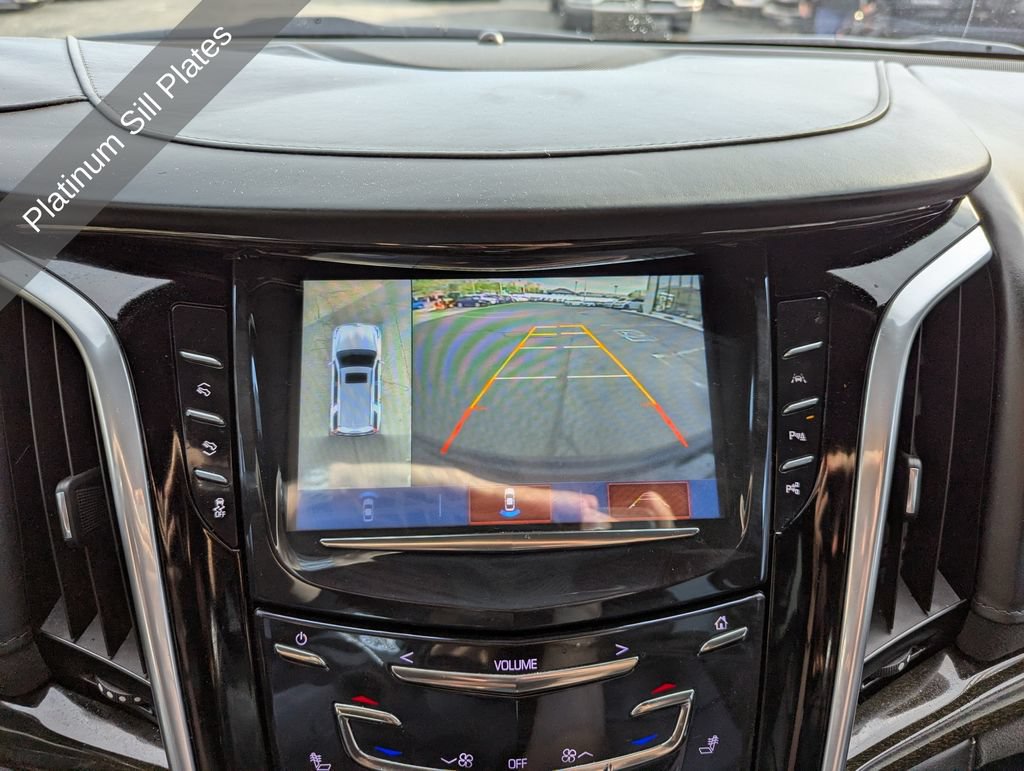 Used 2020 Cadillac Escalade Platinum AWD/4WD image 28