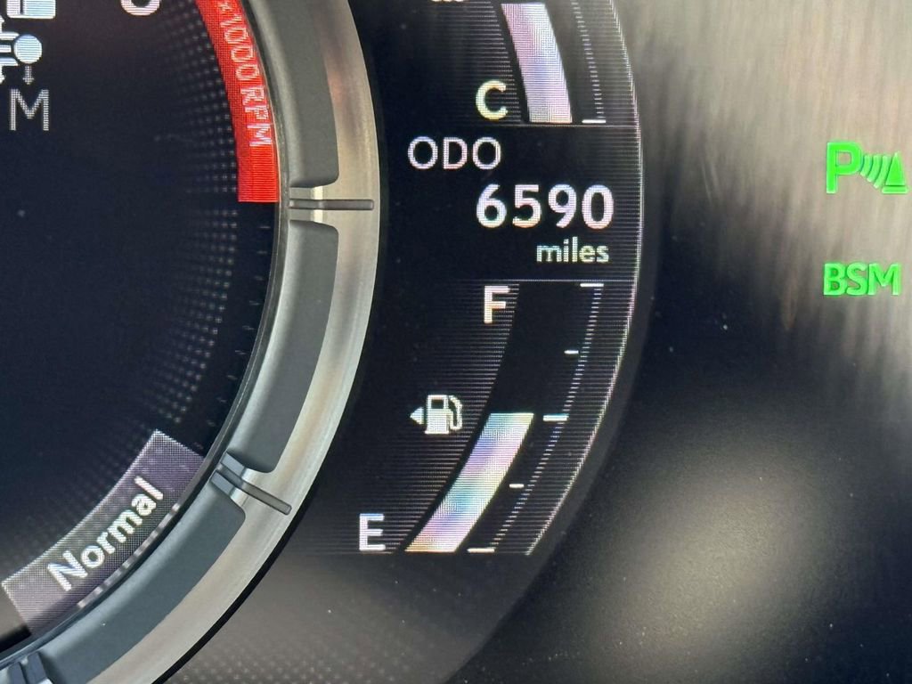 Used 2019 Lexus LC 500h image 30