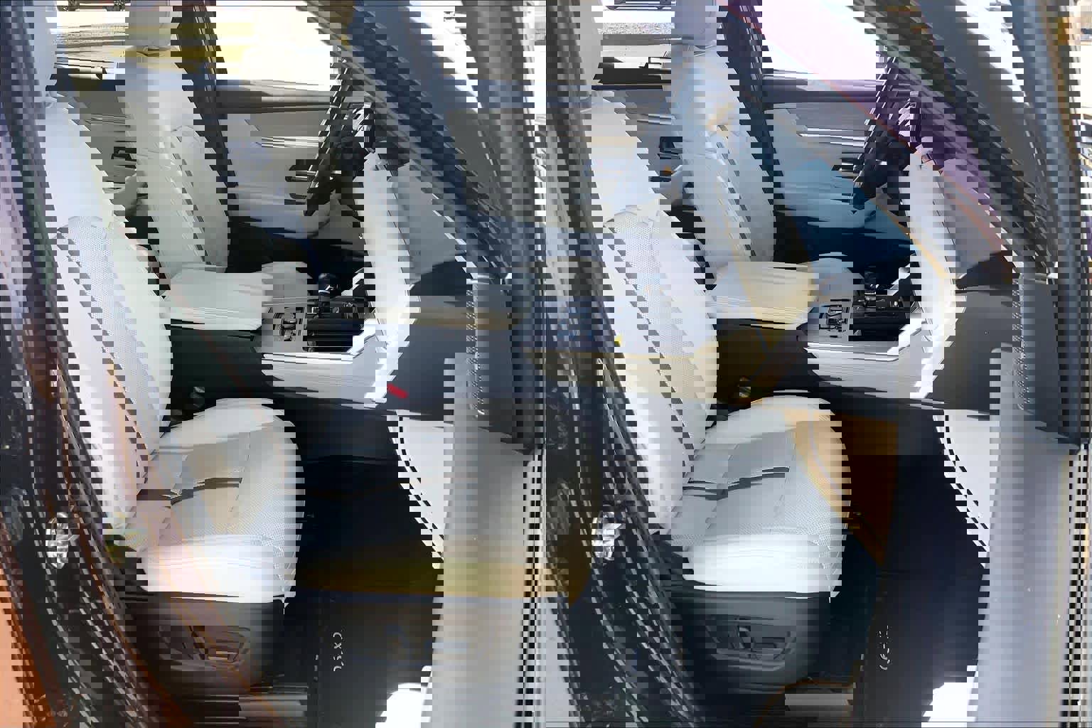 Used 2024 MAZDA CX-90 3.3 Turbo S w/ Premium Package image 9