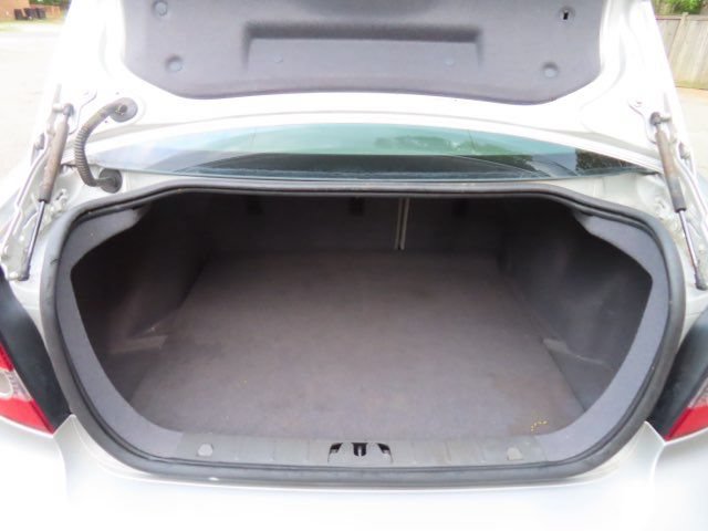 Used 2007 Volvo S40 2.4i FWD image 9