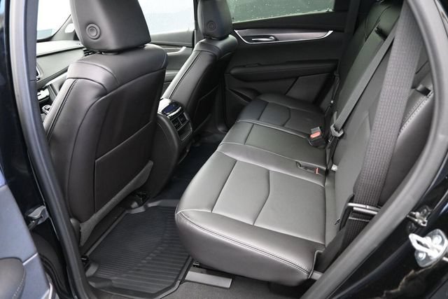 New 2026 Cadillac XT5 Sportv w/ LPO, Floor Liner Package AWD/4WD image 11