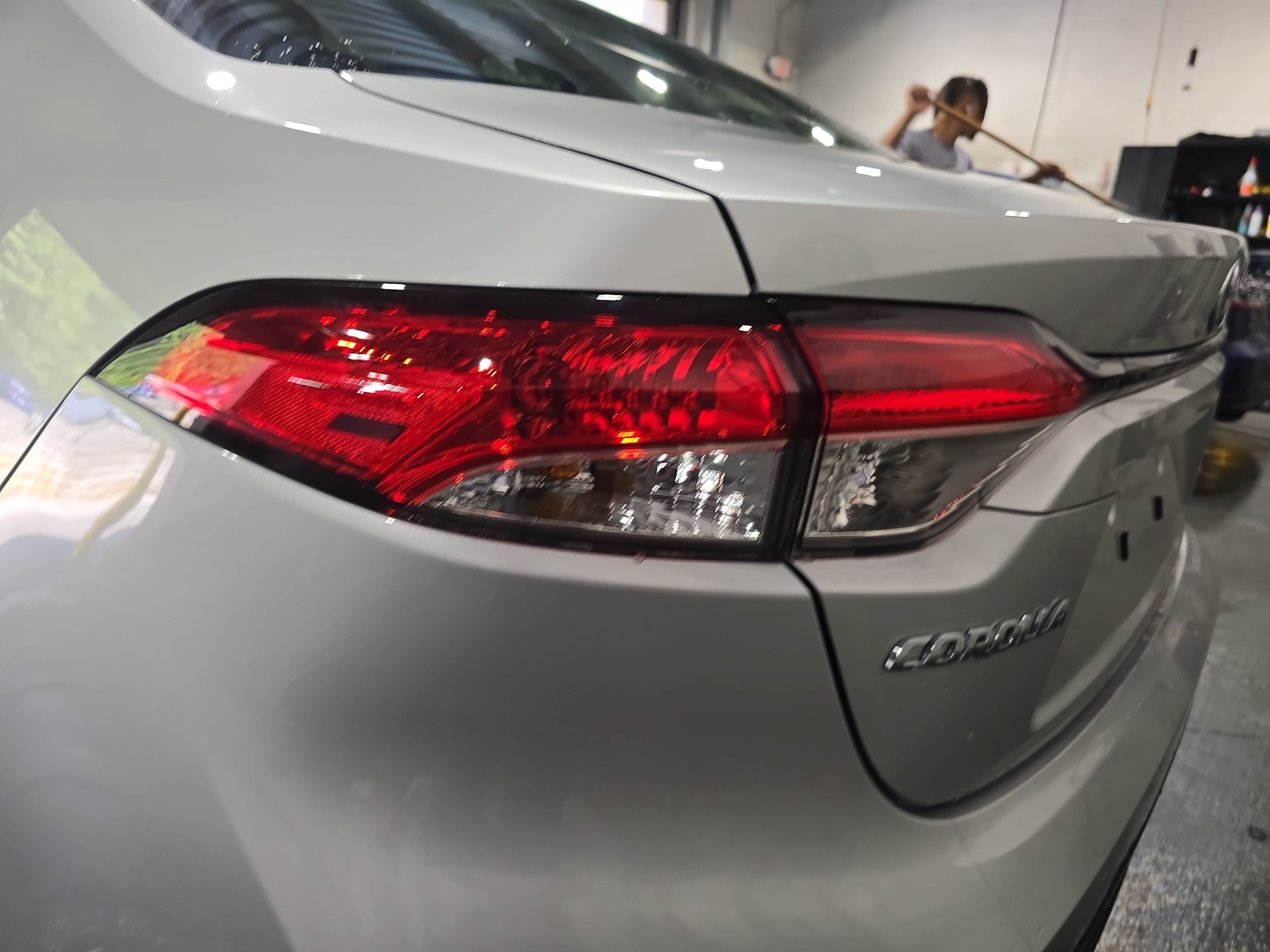 Used 2025 Toyota Corolla LE w/ LE Premium Package FWD image 34