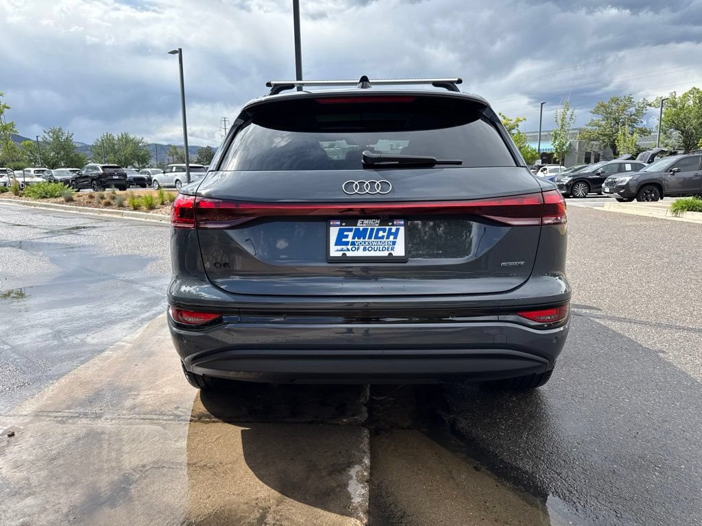 Used 2025 Audi Q6 e-tron Premium Plus w/ Premium Plus AWD/4WD image 4