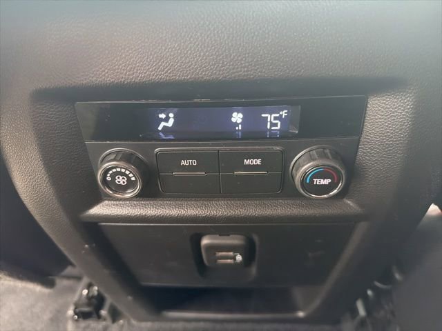 Used 2023 Chevrolet Traverse LT AWD/4WD image 21