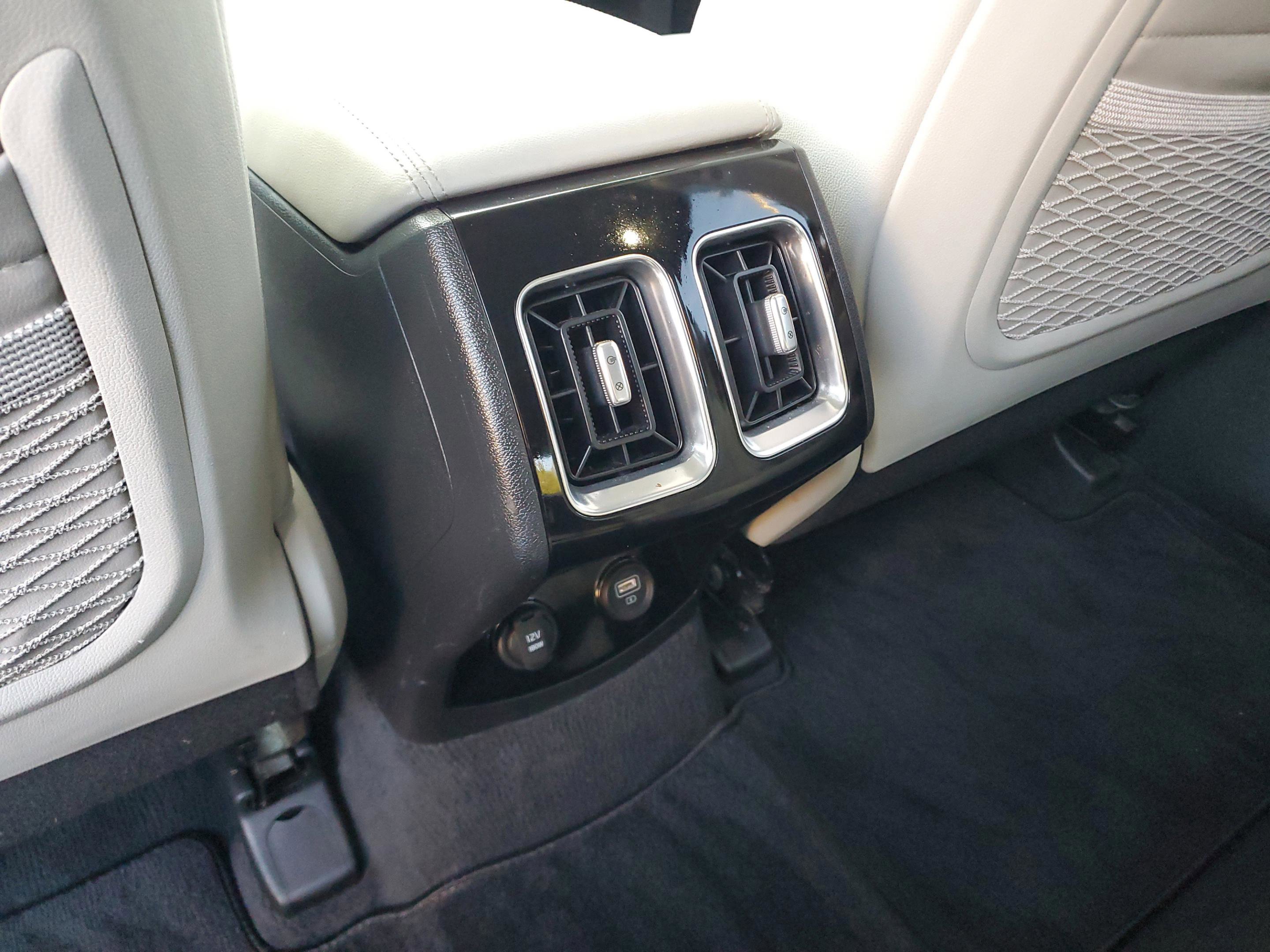 Used 2021 Kia Sorento SX image 12