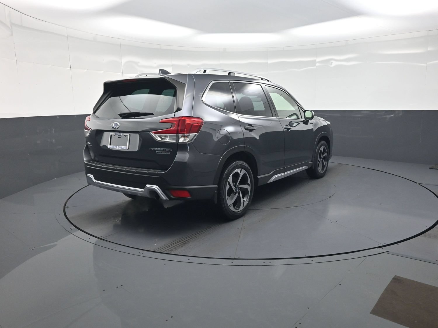 Used 2023 Subaru Forester Touring AWD/4WD image 3