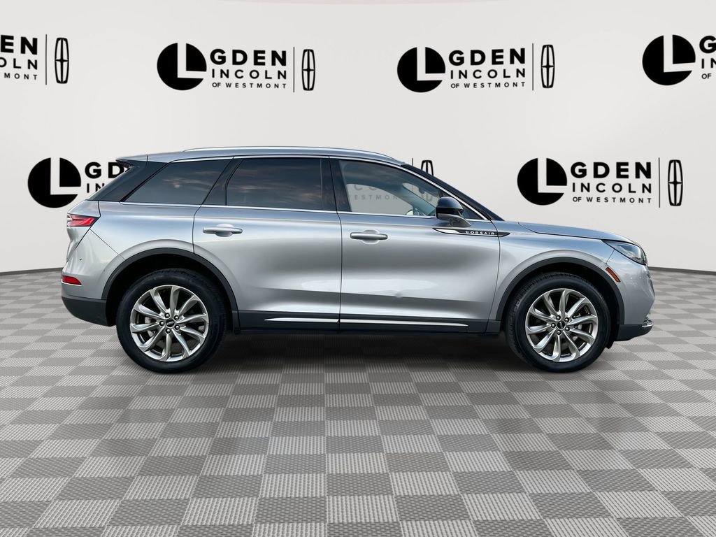 Used 2022 Lincoln Corsair AWD w/ Premium Package image 9