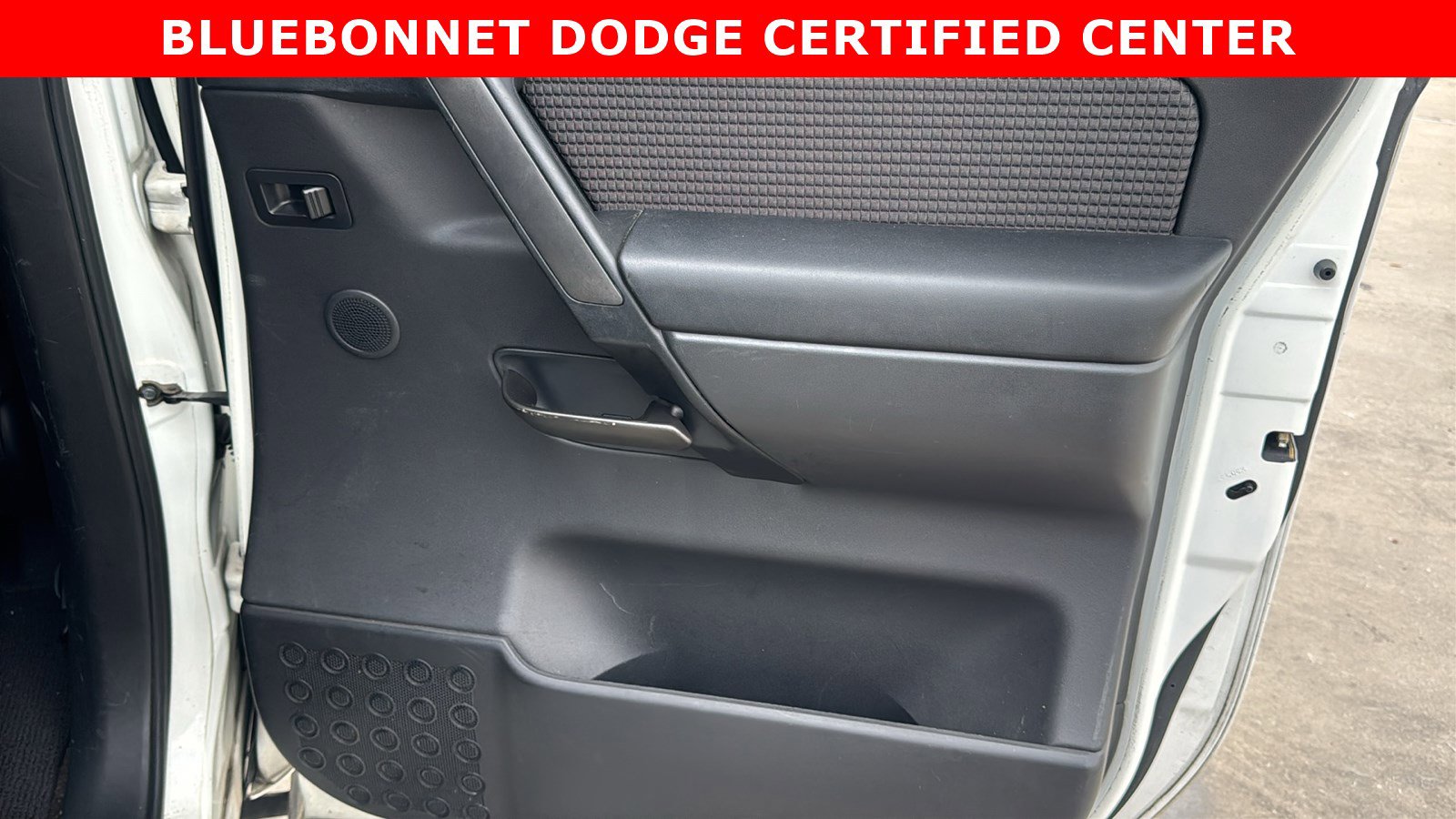 Used 2012 Nissan Titan SV image 22