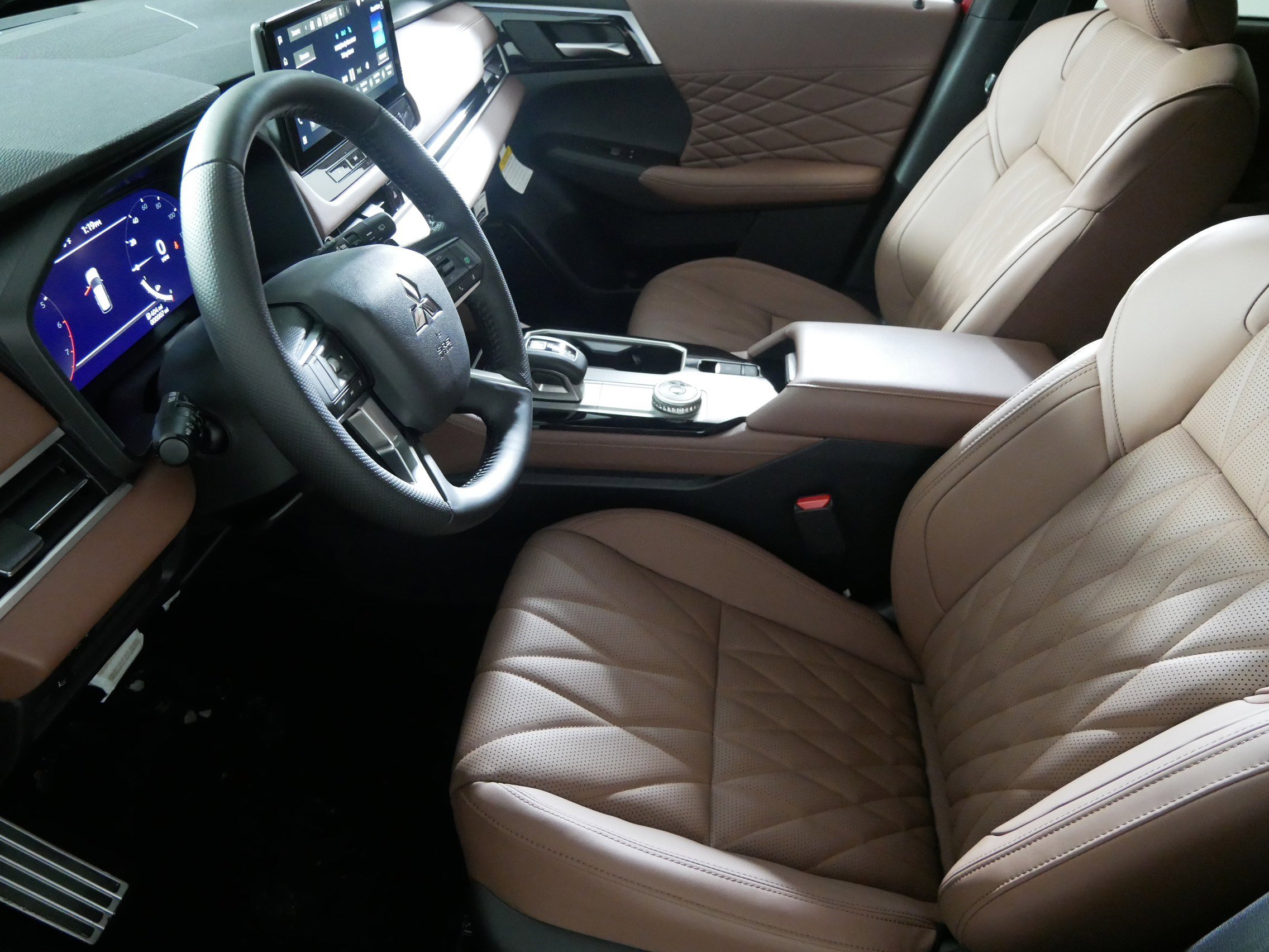 New 2025 Mitsubishi Outlander SEL image 4